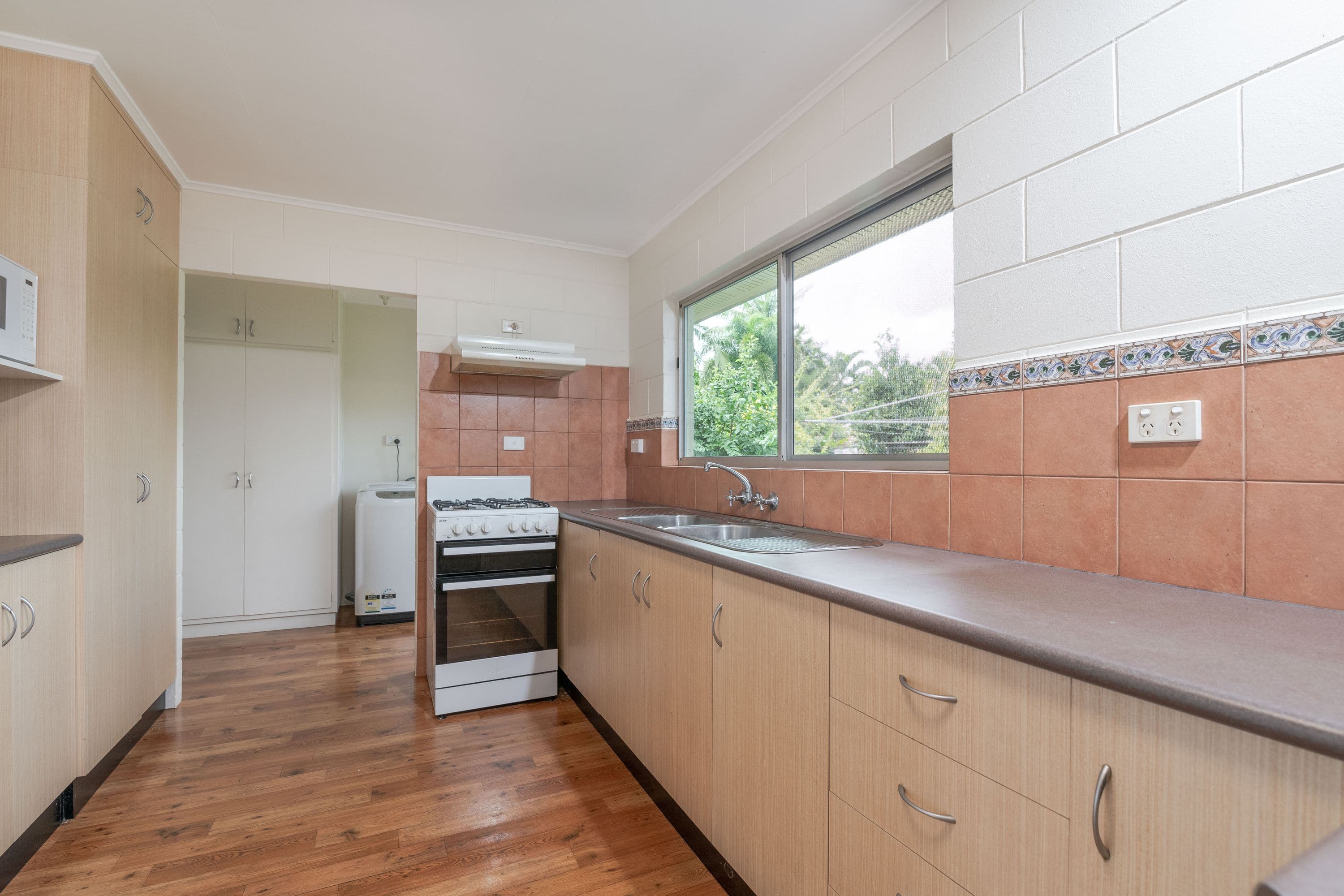 12 Satinay Close, Manoora, QLD 4870, Manoora - Thumbnail 6