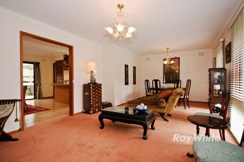 9 Mowbray Drive, WANTIRNA SOUTH VIC 3152, Wantirna South - Thumbnail 5