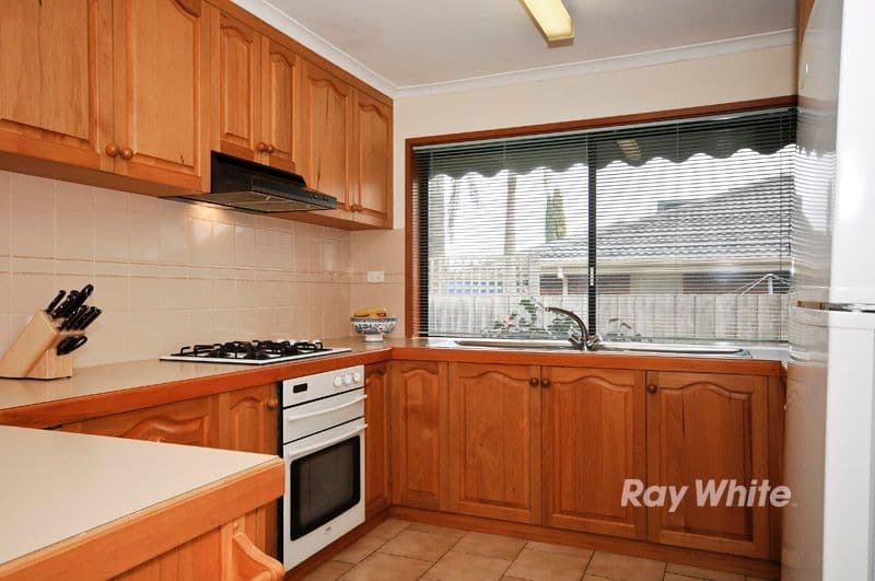 9 Mowbray Drive, WANTIRNA SOUTH VIC 3152, Wantirna South - Thumbnail 7