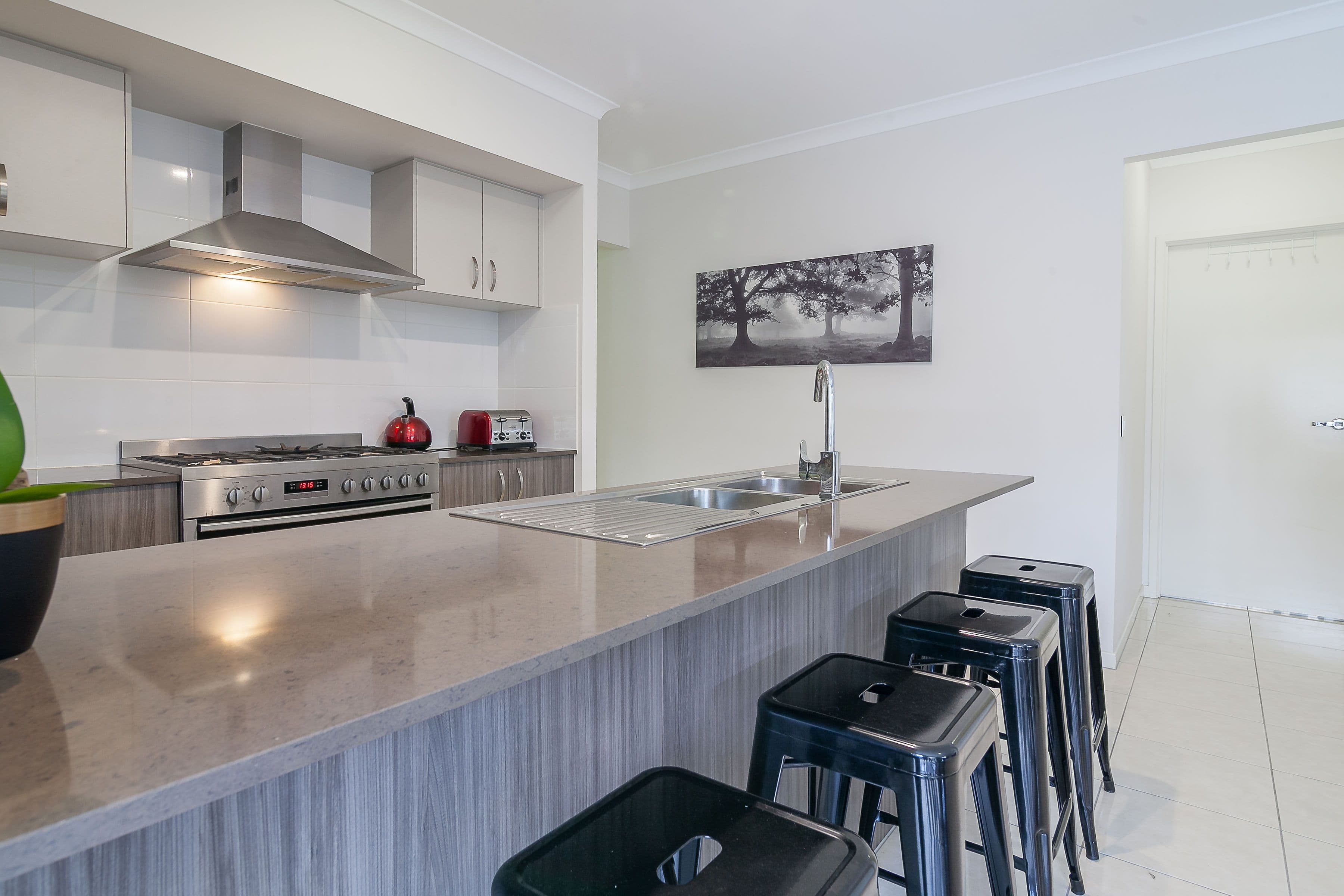 31 Lillypilly Drive, Ripley QLD 4306, Ripley - Thumbnail 2