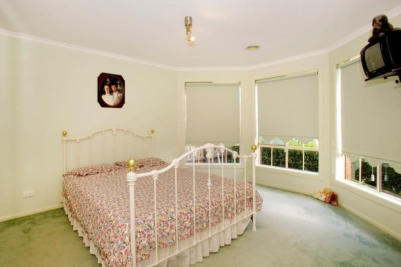 8 McCubbin Court, CORIO VIC 3214, Corio - Thumbnail 5