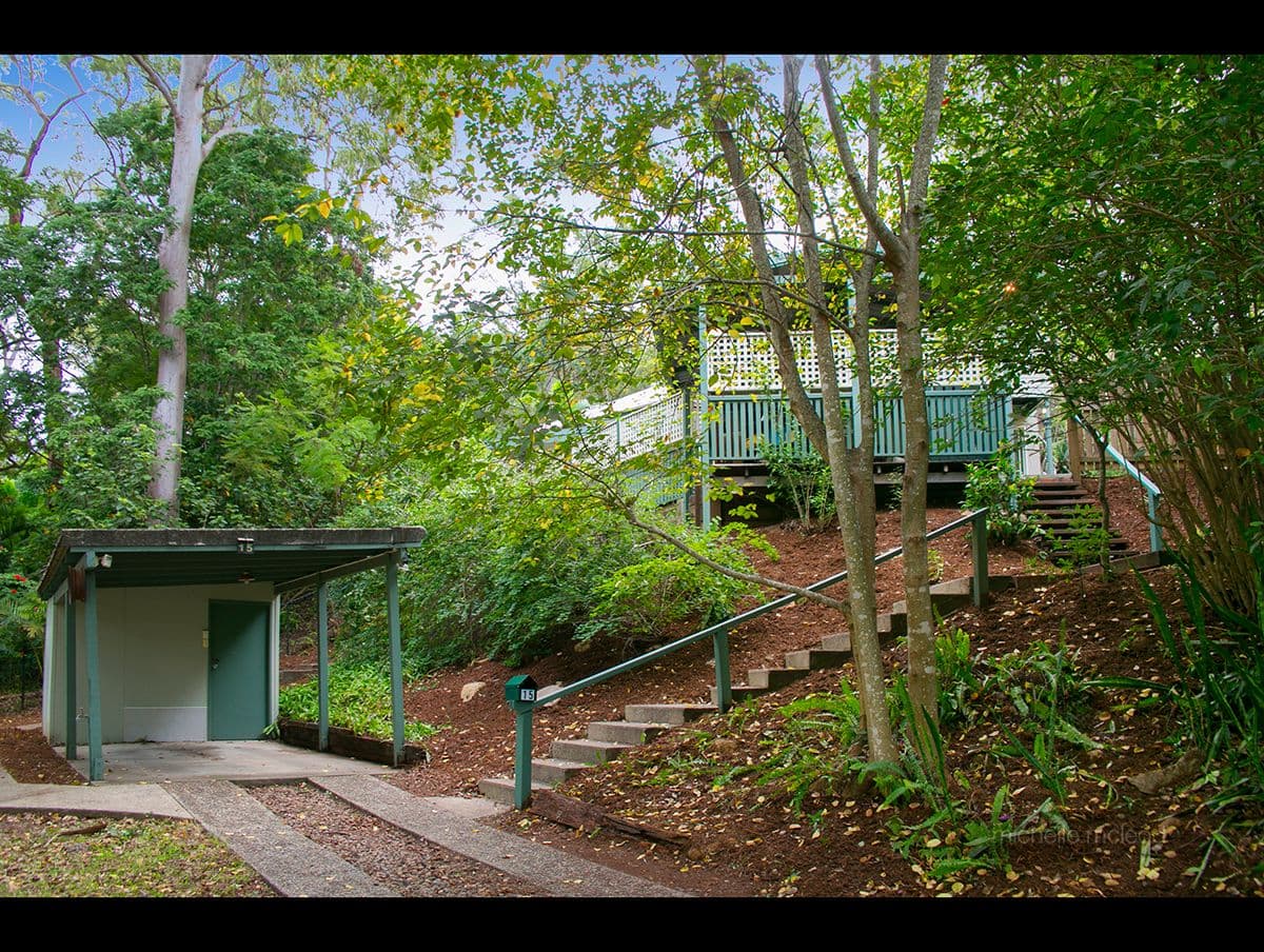 15 Stonehenge Street, Chapel Hill QLD 4069, Chapel Hill - Thumbnail 3