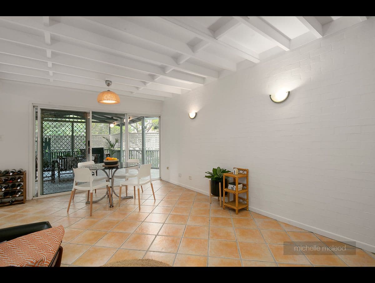 15 Stonehenge Street, Chapel Hill QLD 4069, Chapel Hill - Thumbnail 8
