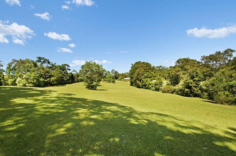 61 Burgess Avenue, MALENY QLD 4552, Maleny - Thumbnail 2