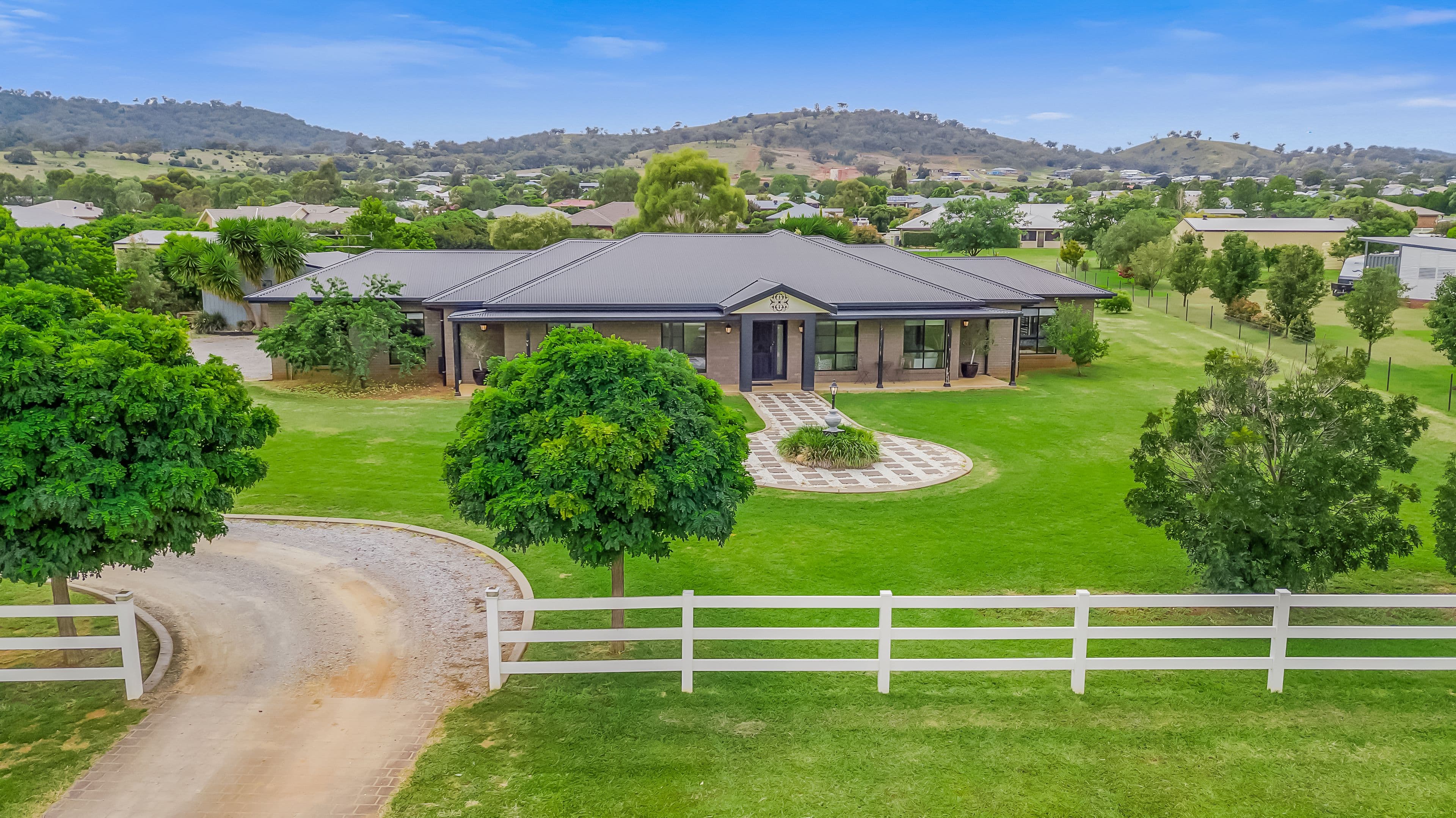 14 Sequoia Drive, Tamworth NSW 2340, Tamworth - Thumbnail 3