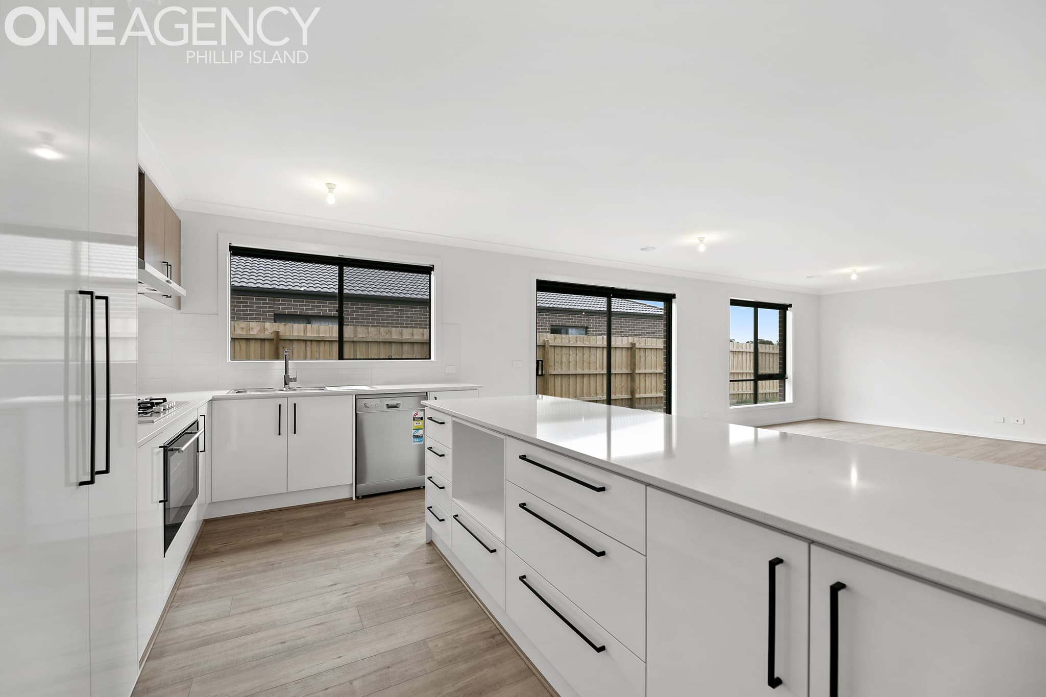 31 Langley Boulevard, Lang Lang, Lang Lang - Thumbnail 2