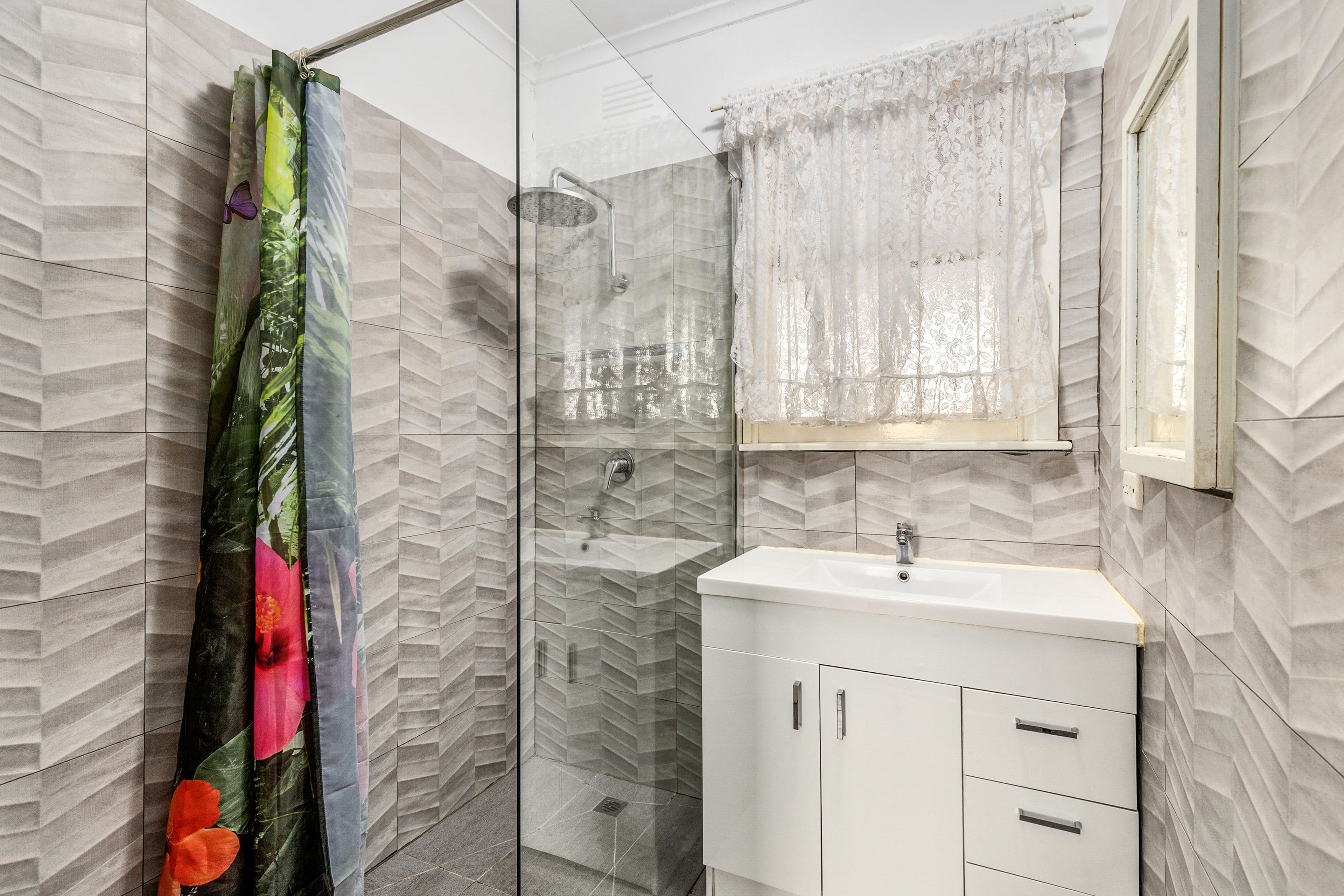 184 Bacchus Marsh Road, Corio VIC 3214, Corio - Thumbnail 5