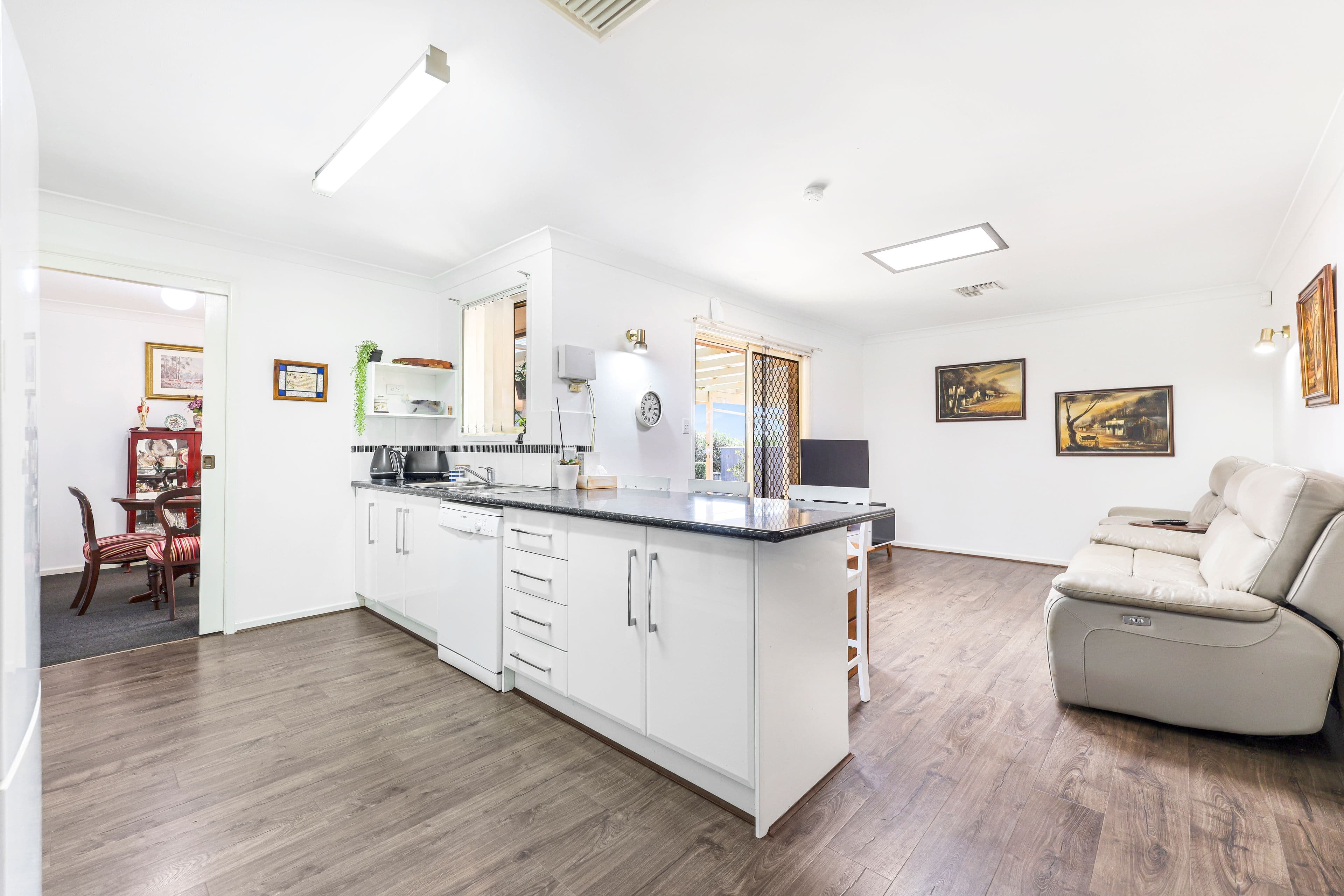 98 Lemon Gums Drive, Tamworth NSW 2340, Oxley Vale - Thumbnail 5