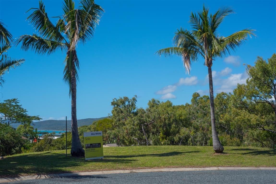 5 Rattray Avenue, Hideaway Bay QLD 4800, Hideaway Bay - Thumbnail 2