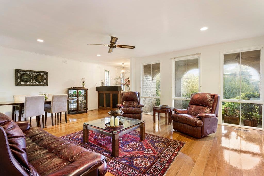 27 Bruford Avenue, Wheelers Hill VIC 3150, Wheelers Hill - Thumbnail 2