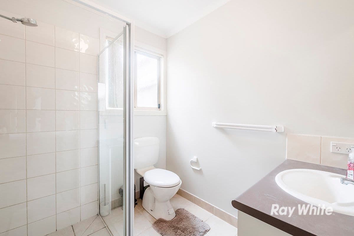 37 Honey Myrtle Way, Cranbourne VIC 3977, Cranbourne - Thumbnail 4
