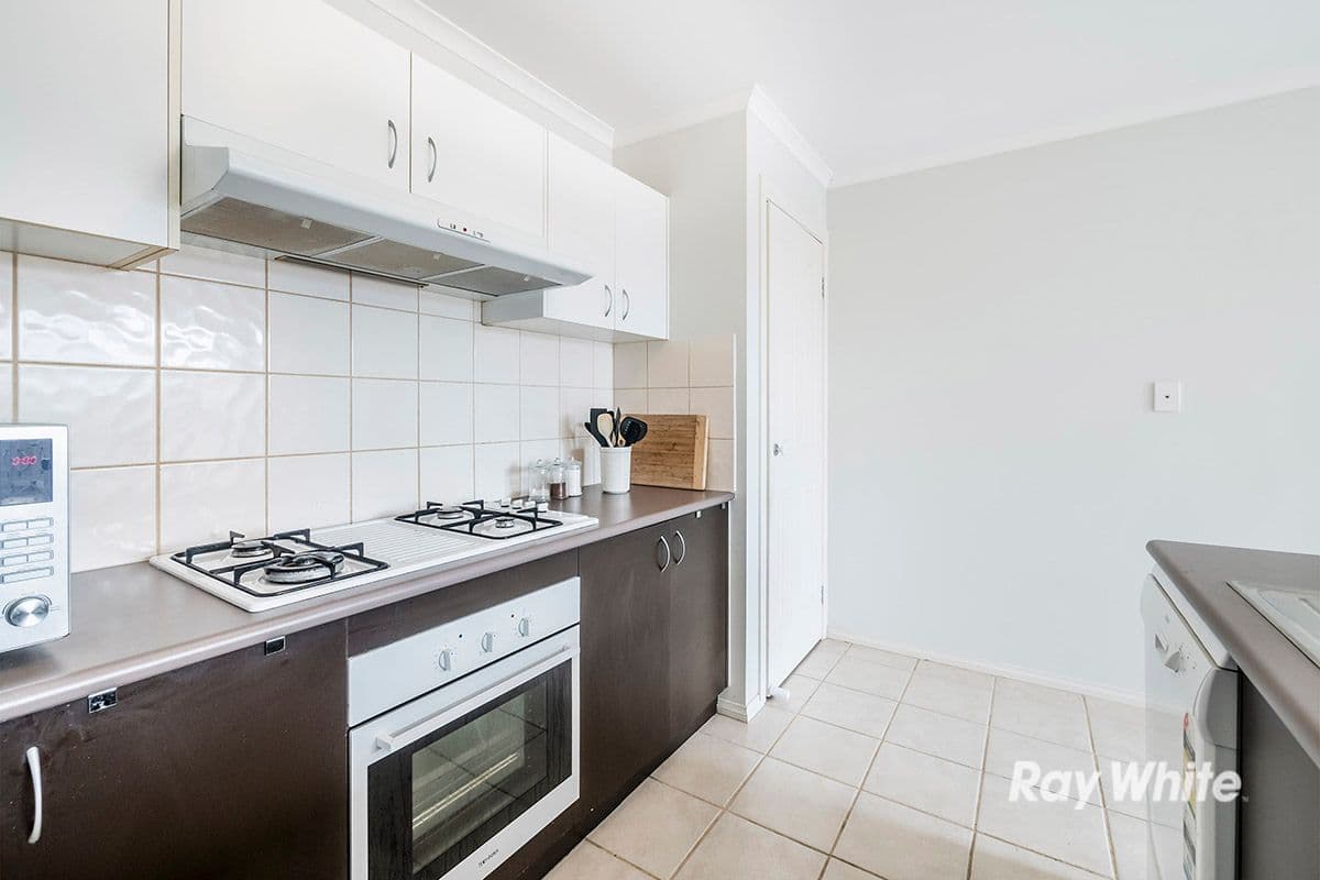 37 Honey Myrtle Way, Cranbourne VIC 3977, Cranbourne - Thumbnail 6