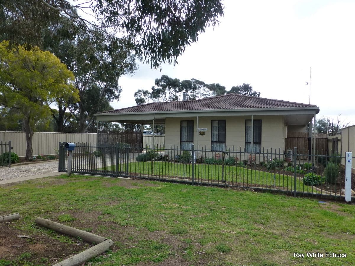 69 Francis Street, MOAMA NSW 2731, Moama - Image 1