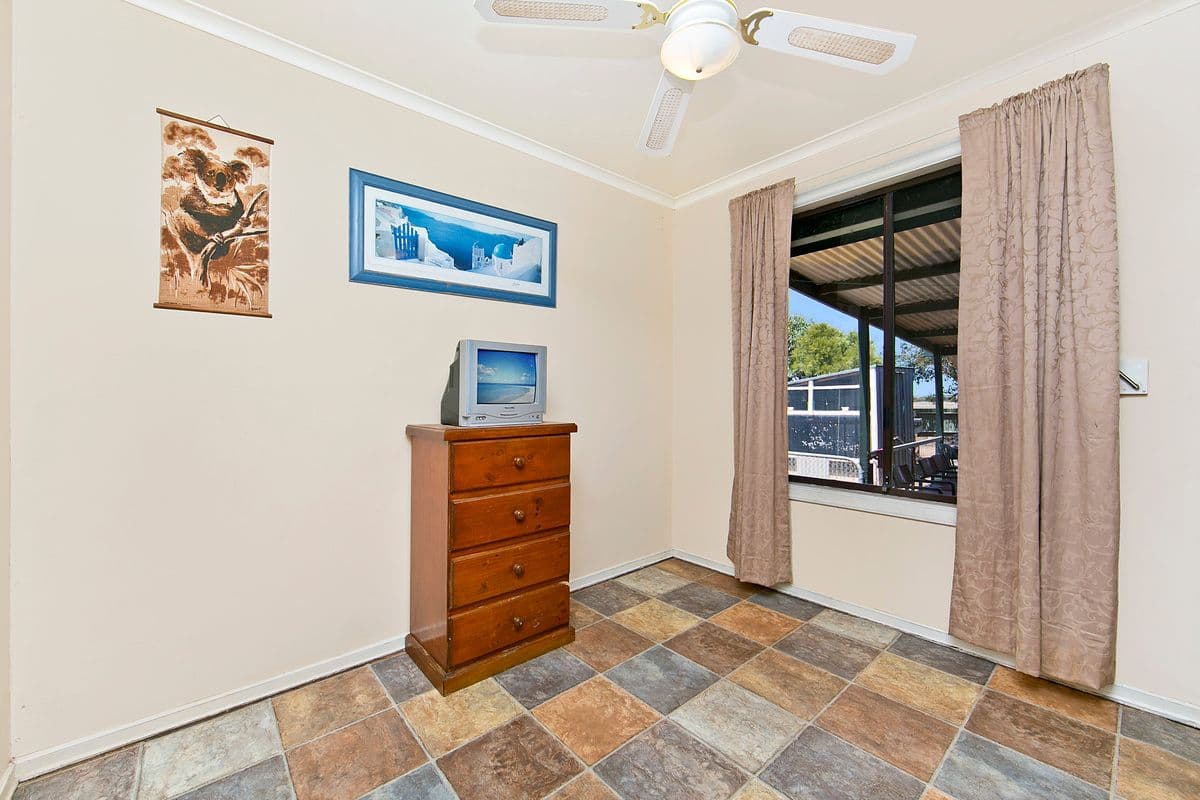 1280 Templeton Road Whitwarta, BALAKLAVA SA 5461, Balaklava - Thumbnail 3