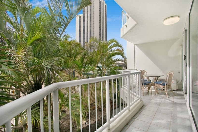 7 'Santa Anne by the Sea' 15 Anne Avenue, BROADBEACH QLD 4218, Broadbeach - Thumbnail 2