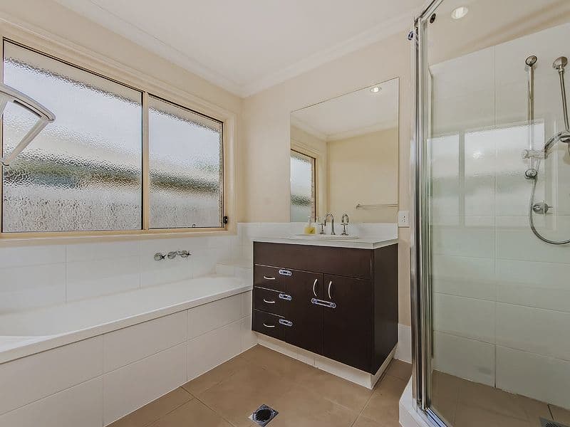 8 Kona Way, PIMPAMA QLD 4209, Pimpama - Thumbnail 3