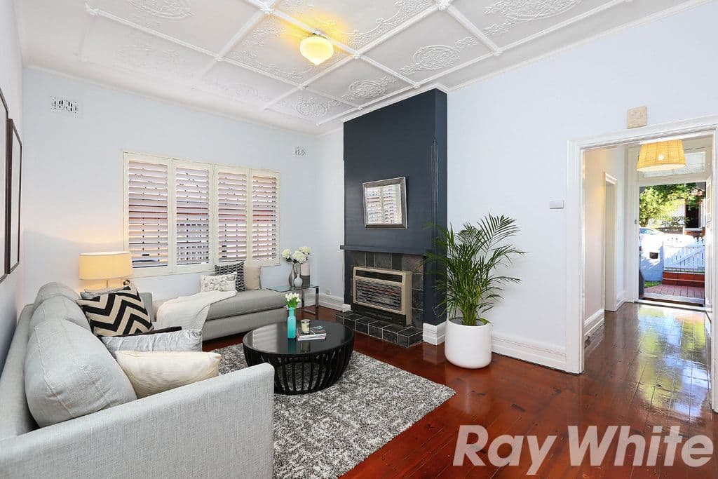 13 Ward Avenue, Canterbury - Image 1