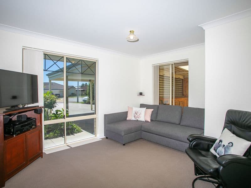 25 Nooyan Close, South Guildford WA 6055, South Guildford - Thumbnail 7