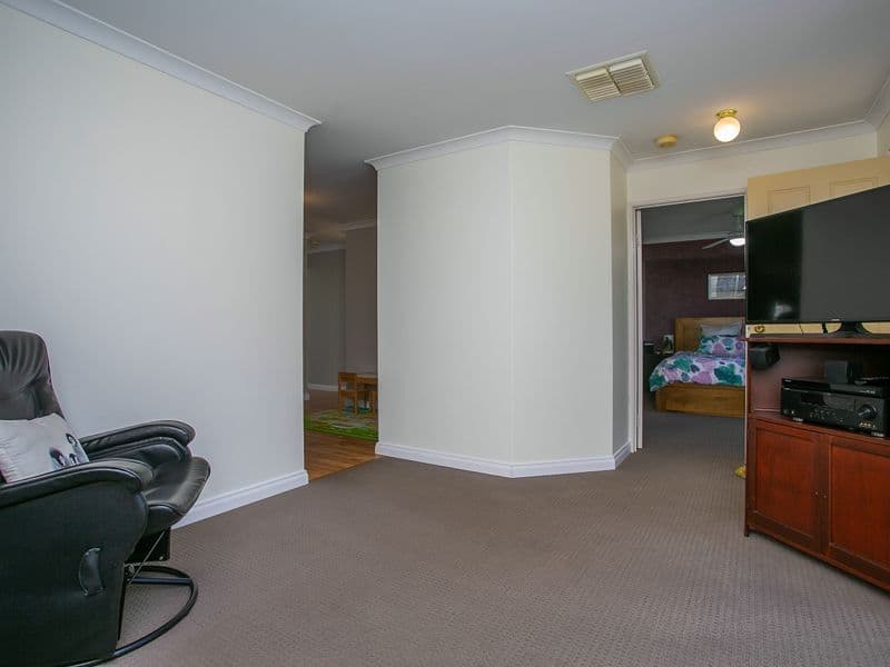 25 Nooyan Close, South Guildford WA 6055, South Guildford - Thumbnail 8