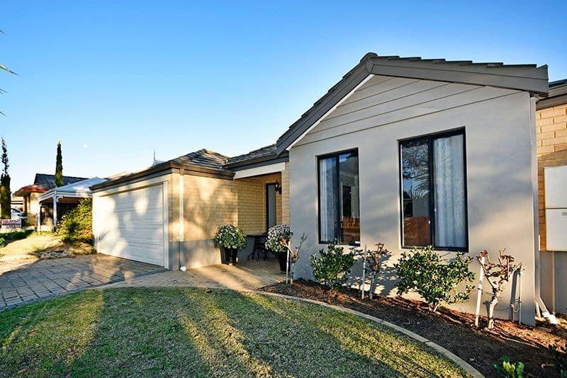 11 Riverina Drive, Ellenbrook WA 6069, Ellenbrook - Thumbnail 2