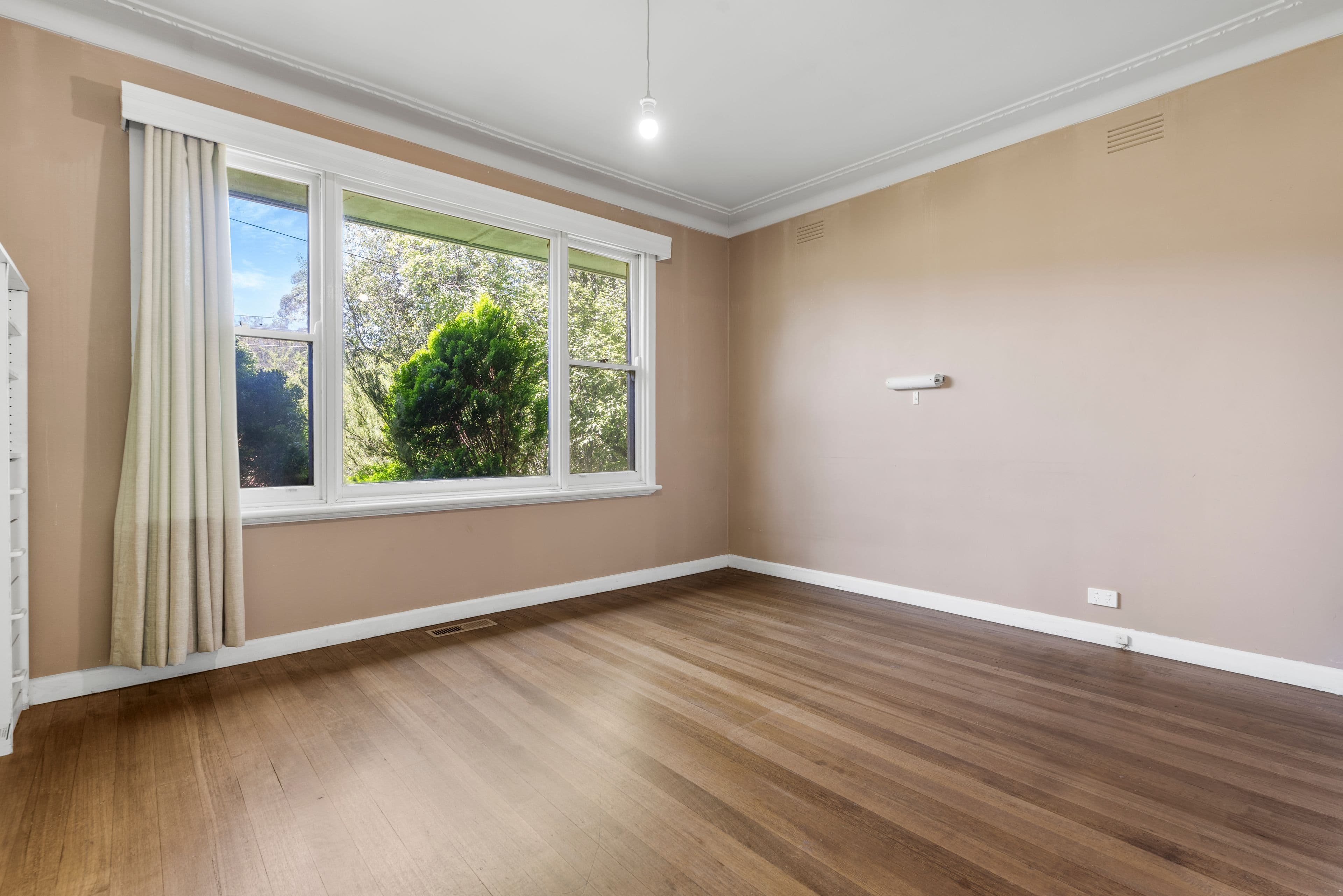 14 Joyce Avenue, Greensborough VIC 3088, Greensborough - Thumbnail 4