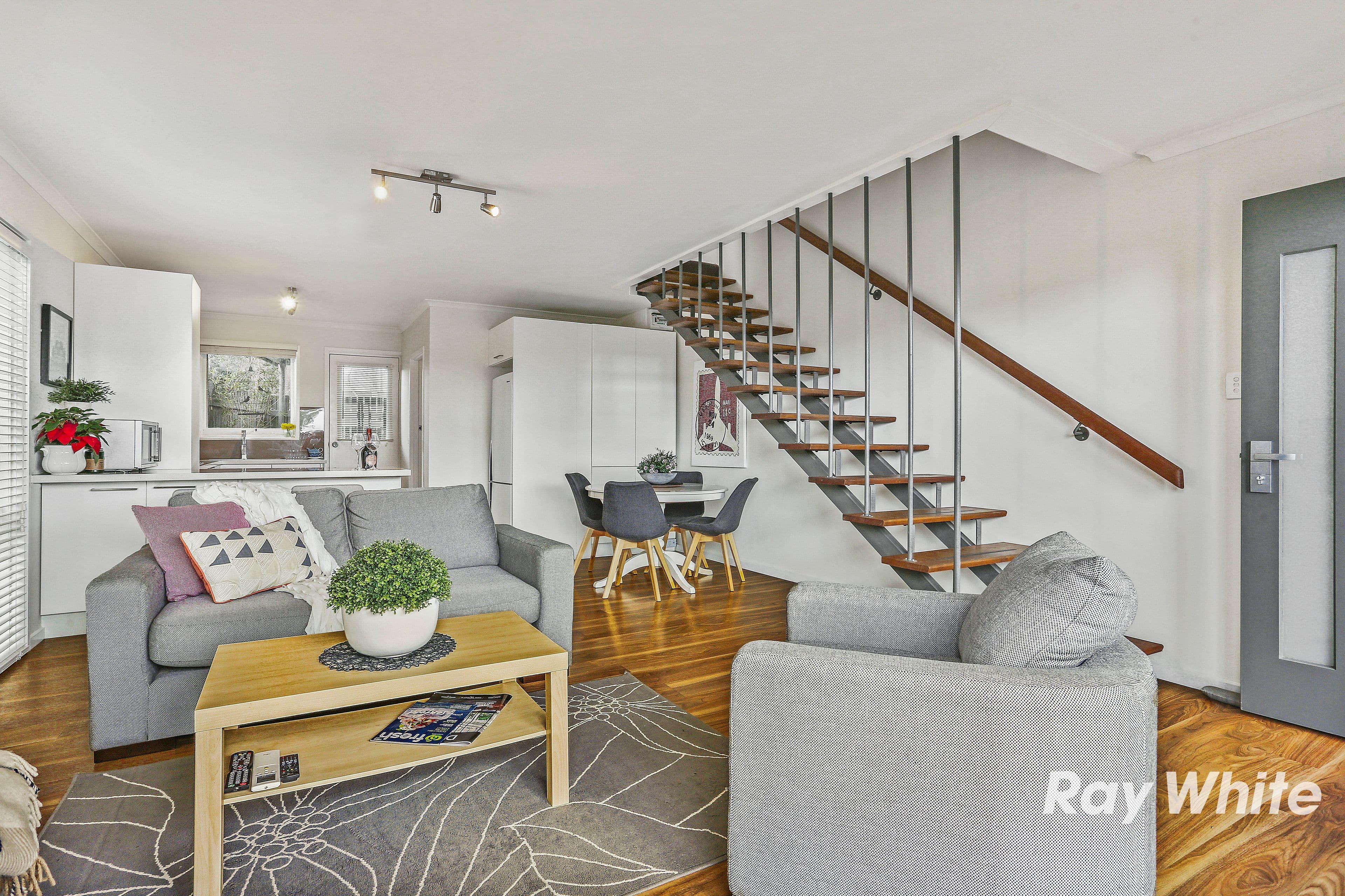 35 Bourke Street, Mentone VIC 3194, Mentone - Thumbnail 4