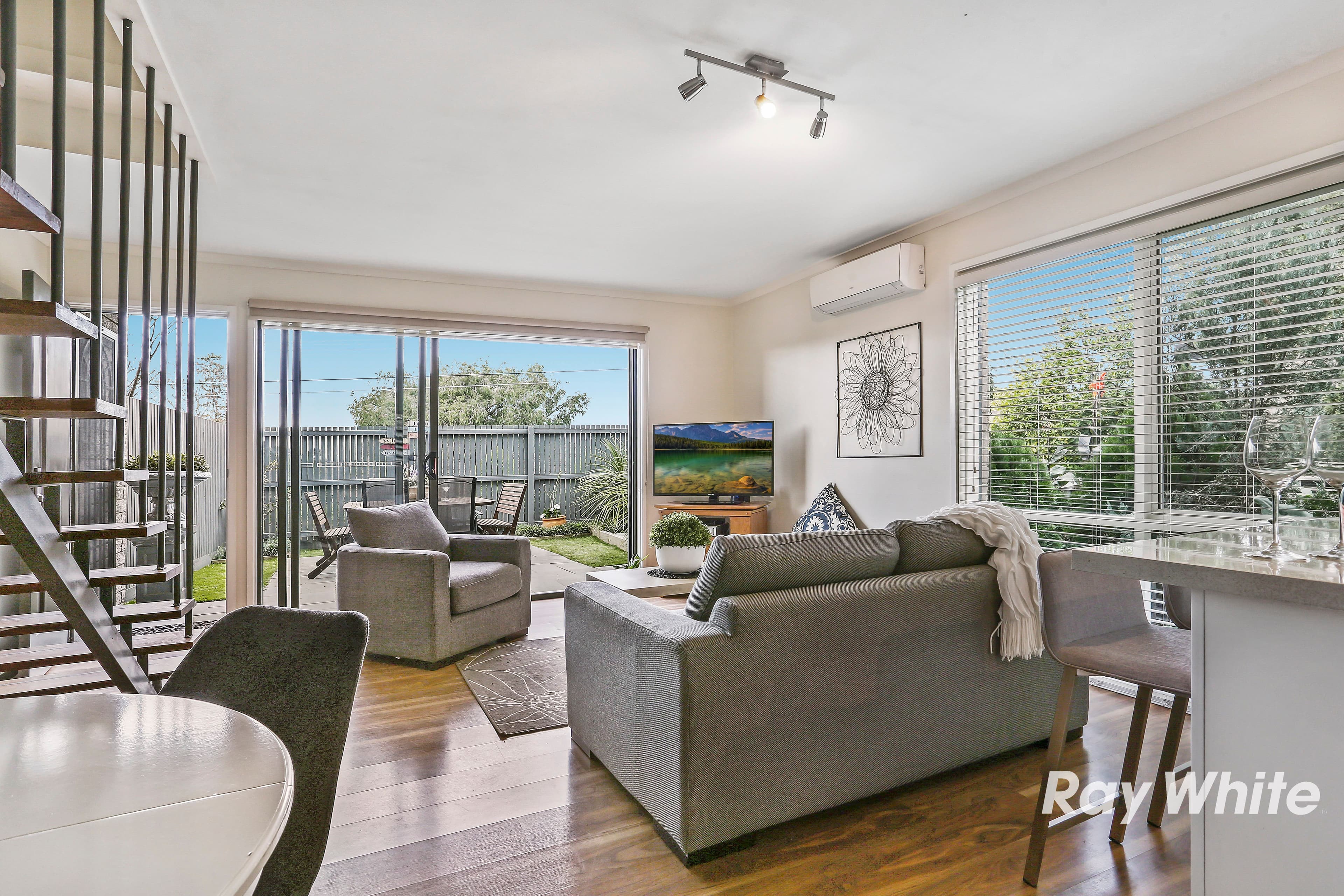 35 Bourke Street, Mentone VIC 3194, Mentone - Thumbnail 5