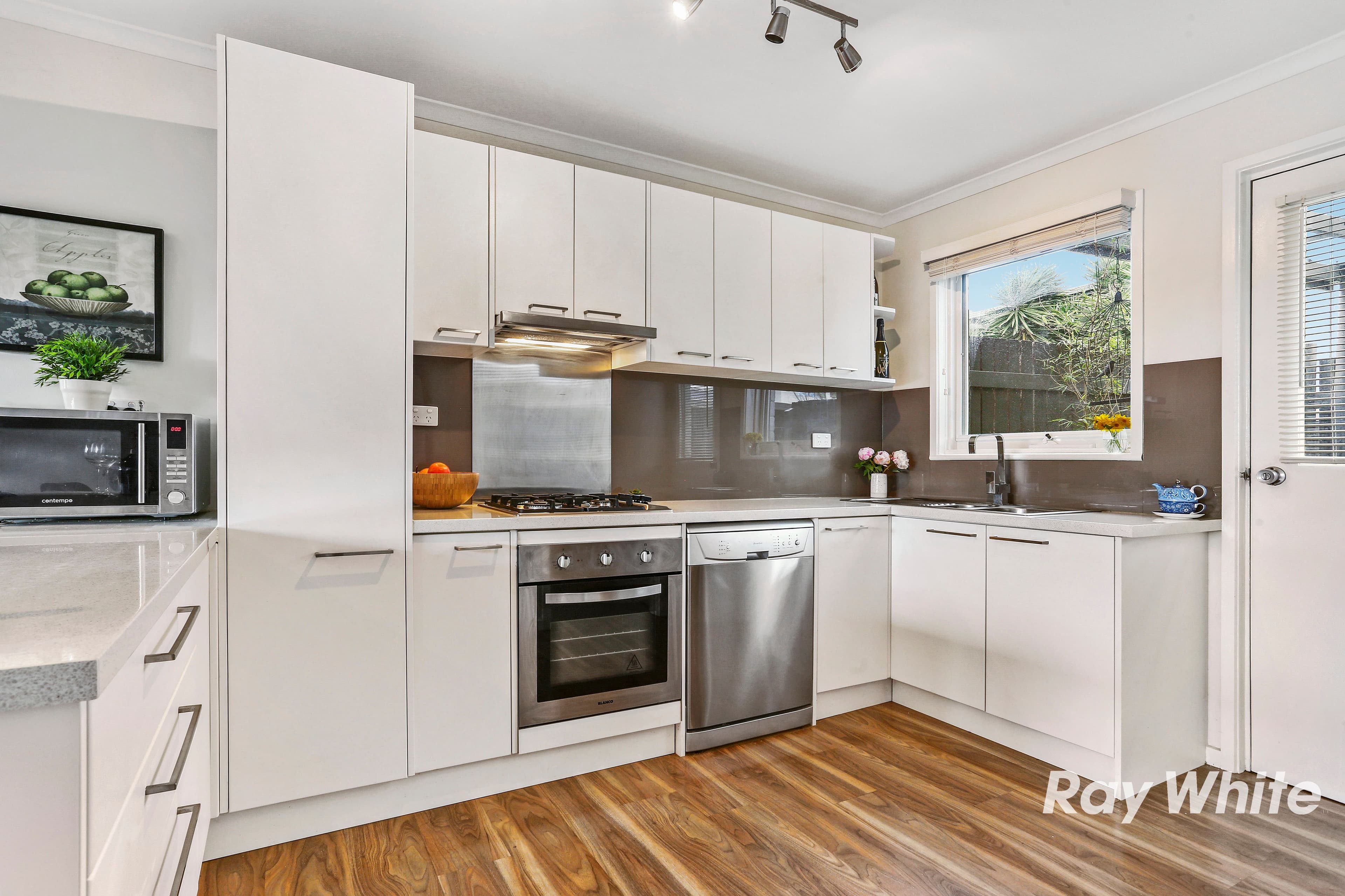 35 Bourke Street, Mentone VIC 3194, Mentone - Thumbnail 6