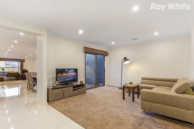 20 Havenstone Drive, Keysborough VIC 3173, Keysborough - Thumbnail 2