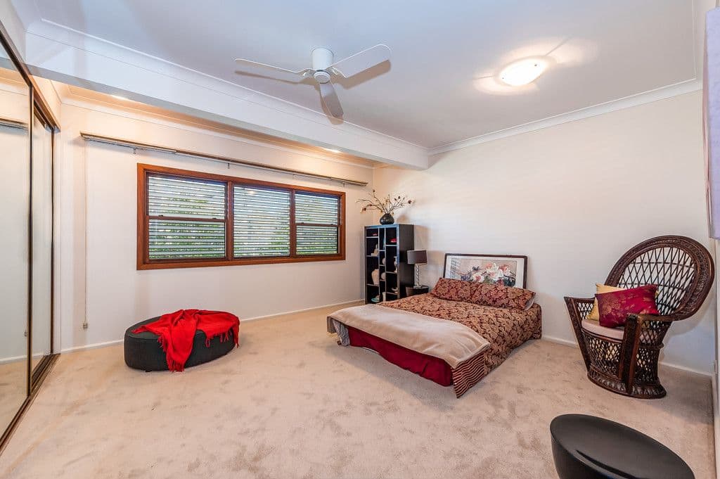 18 Woodvale Avenue, North Epping NSW 2121, North Epping - Thumbnail 3