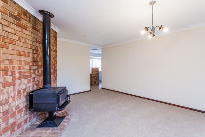 11 Shamrock Way, Huntingdale WA 6110, Huntingdale - Thumbnail 2
