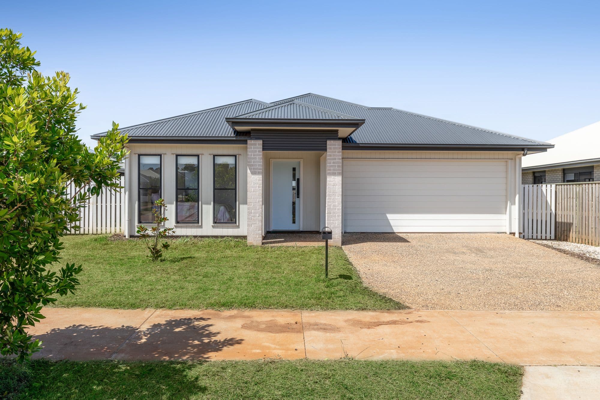 23 Fairweather Boulevard, Highfields QLD 4352, Highfields - Thumbnail 2