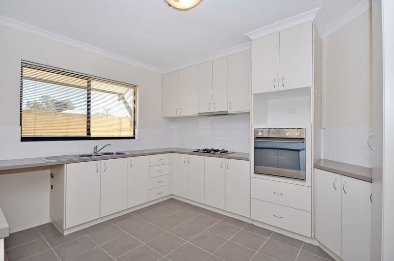 4 Barnfield Drive, Ellenbrook WA 6069, Ellenbrook - Thumbnail 7