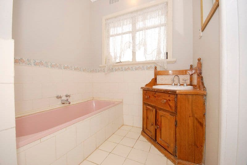 10 Cave Hill Road, LILYDALE VIC 3140, Lilydale - Thumbnail 4