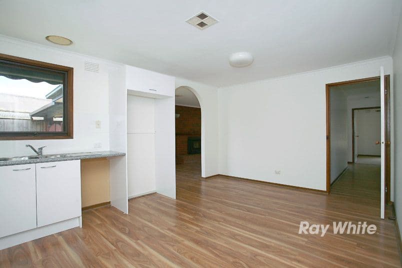 37 Houlder Avenue, JUNCTION VILLAGE VIC 3977, Junction Village - Thumbnail 8
