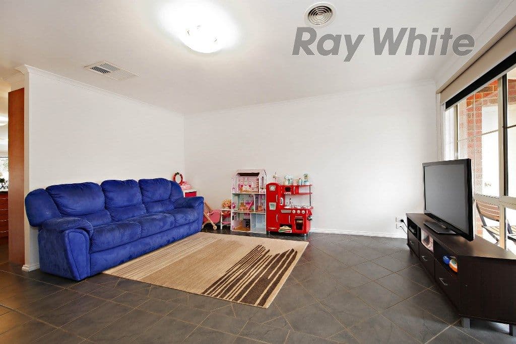 13 Dorrington Street, Point Cook VIC 3030, Point Cook - Thumbnail 2