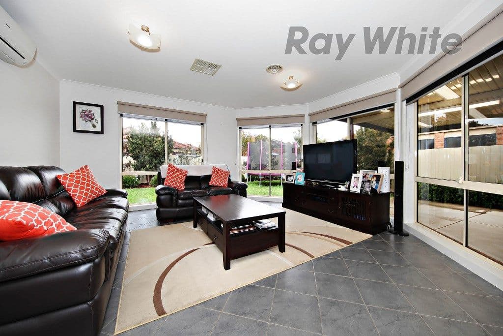 13 Dorrington Street, Point Cook VIC 3030, Point Cook - Thumbnail 7
