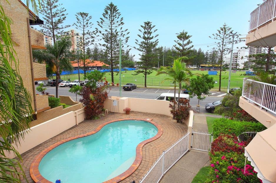 6 'Surf Pines' 156 Surf Parade, Broadbeach QLD 4218, Broadbeach - Thumbnail 3