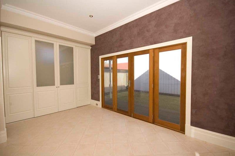 18 Wilson Street, QUEENSTOWN SA 5014, Queenstown - Thumbnail 2