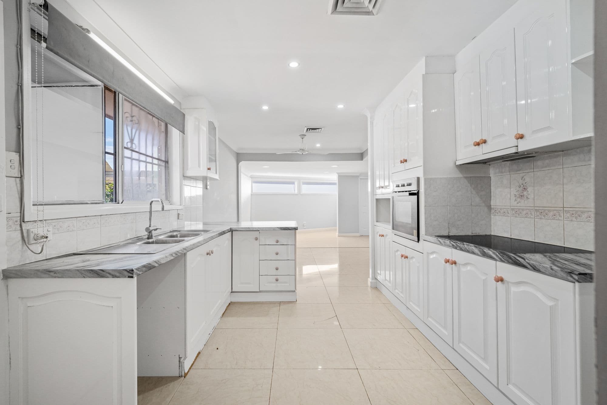 28 Foveaux Avenue, Lurnea NSW 2170, Lurnea - Thumbnail 4