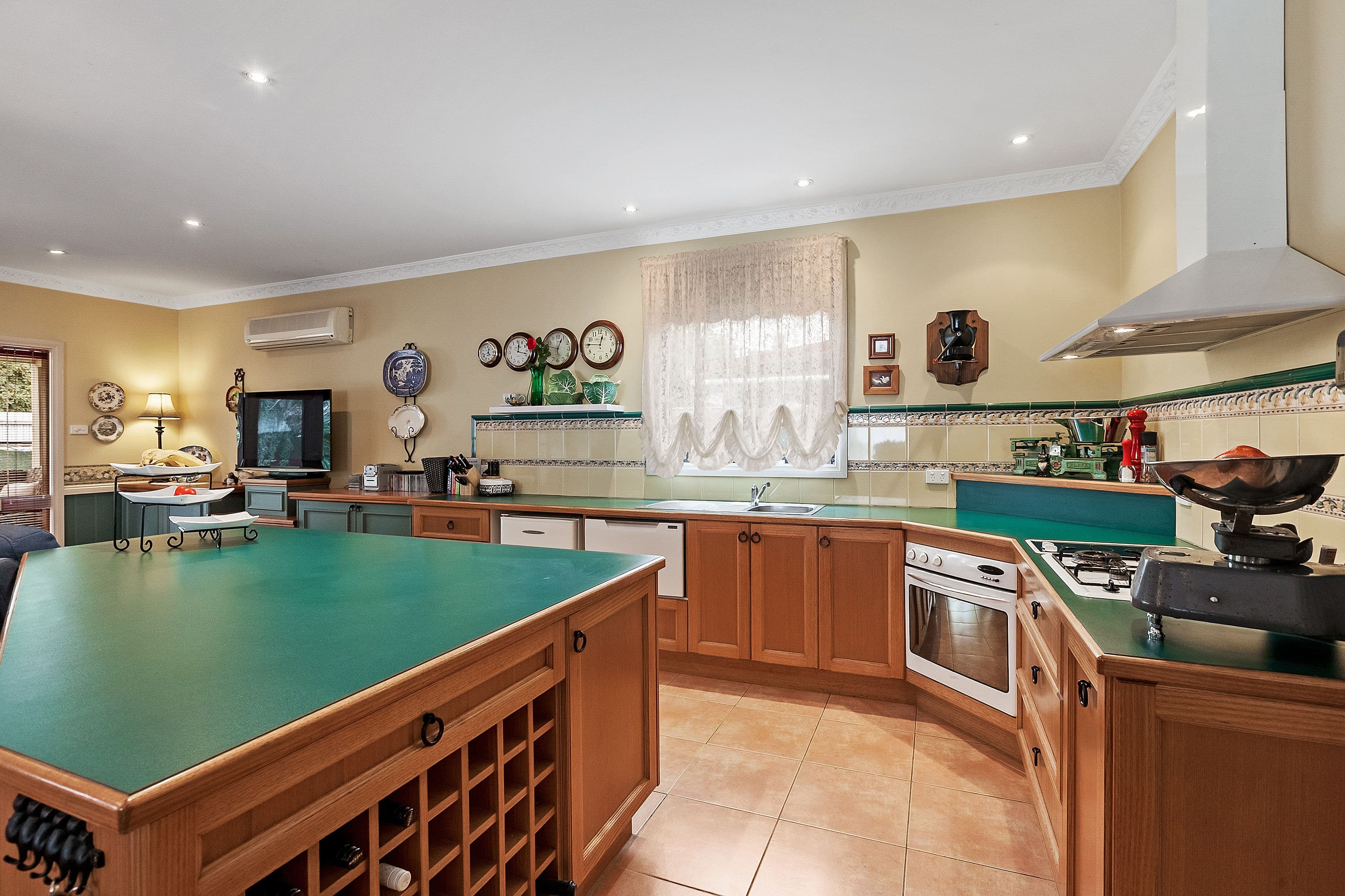 9 Erval Avenue, Preston VIC 3072, Preston - Thumbnail 6