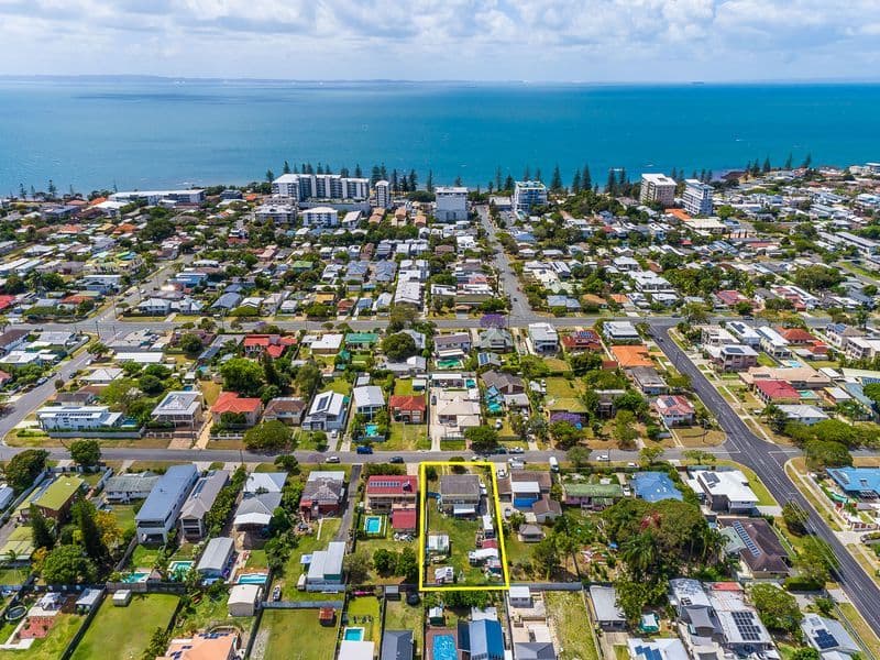 45 Seaville Avenue, Scarborough QLD 4020, Scarborough - Thumbnail 4