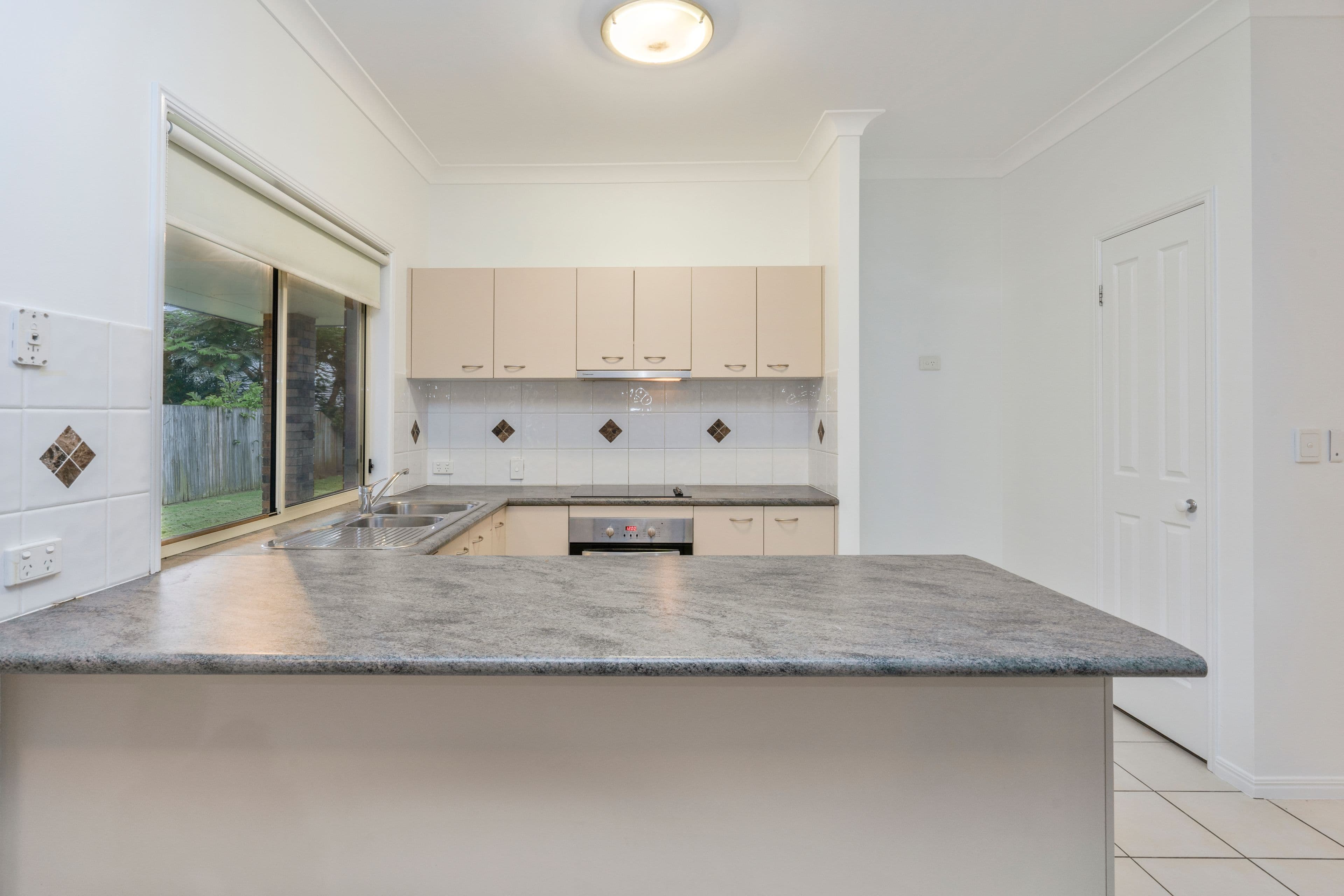 3 Firecrest Close, Upper Coomera QLD 4209, Upper Coomera - Thumbnail 2