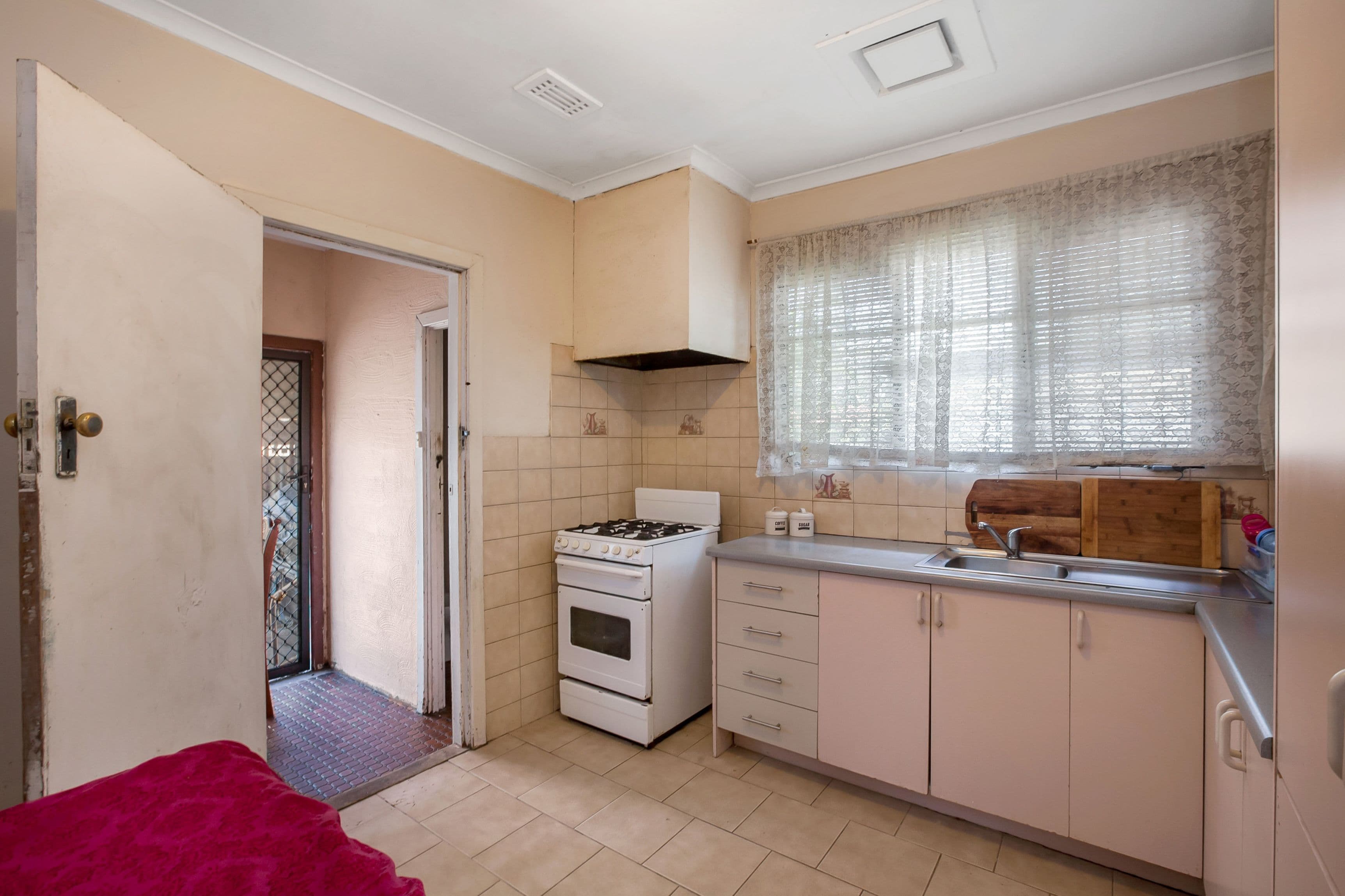 24 Elm Street, Preston VIC 3072, Preston - Thumbnail 3