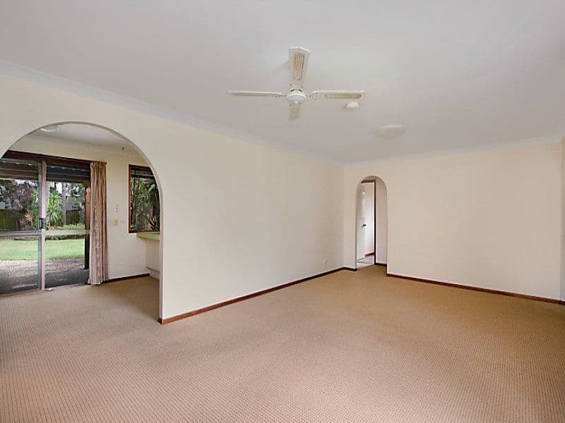 72 Japonica Drive, PALM BEACH QLD 4221, Palm Beach - Thumbnail 2