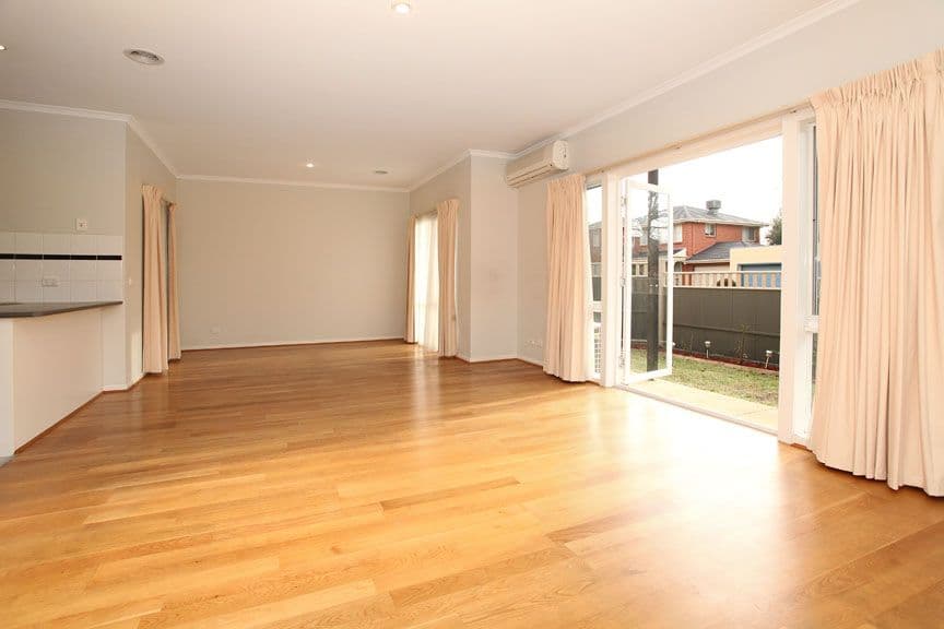 20 Tulloch Grove, GLEN WAVERLEY VIC 3150, Glen Waverley - Thumbnail 2