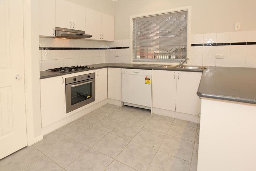 20 Tulloch Grove, GLEN WAVERLEY VIC 3150, Glen Waverley - Thumbnail 3