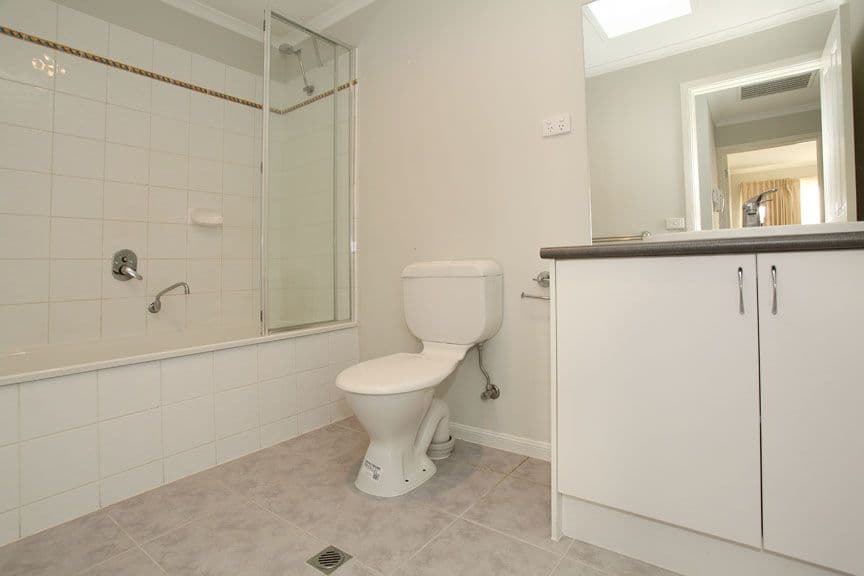 20 Tulloch Grove, GLEN WAVERLEY VIC 3150, Glen Waverley - Thumbnail 7