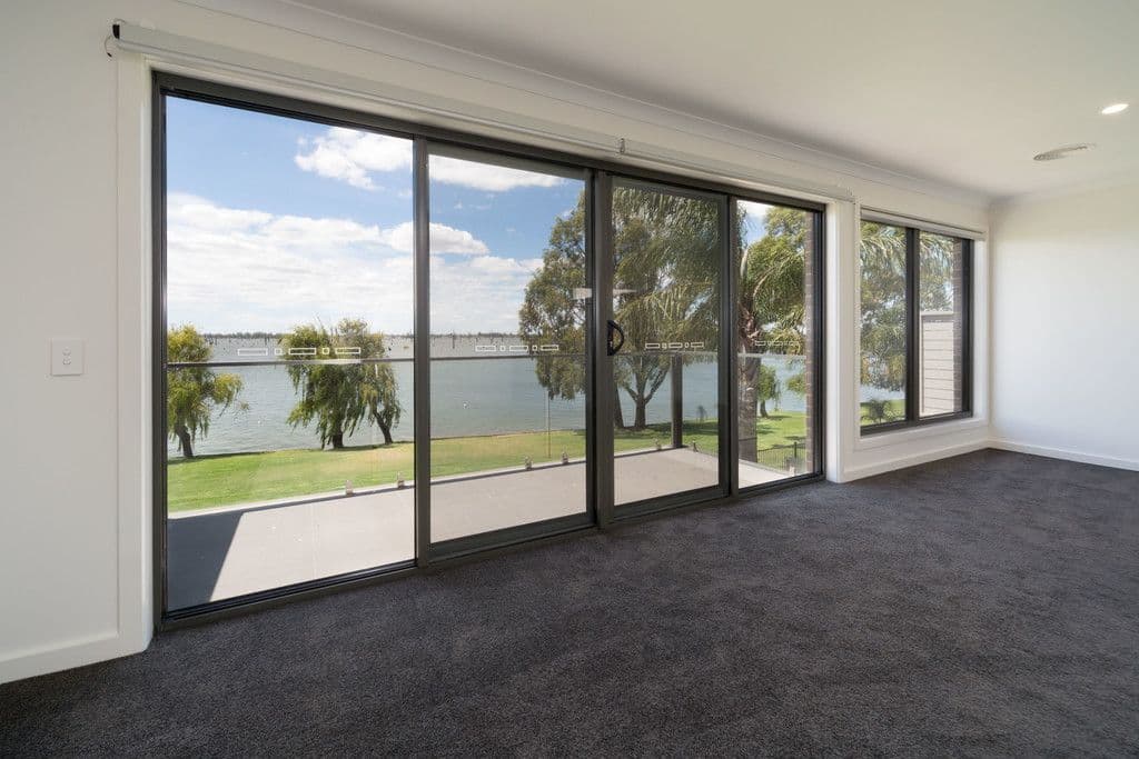 30 Henderson Street, Yarrawonga VIC 3730, Yarrawonga - Thumbnail 3