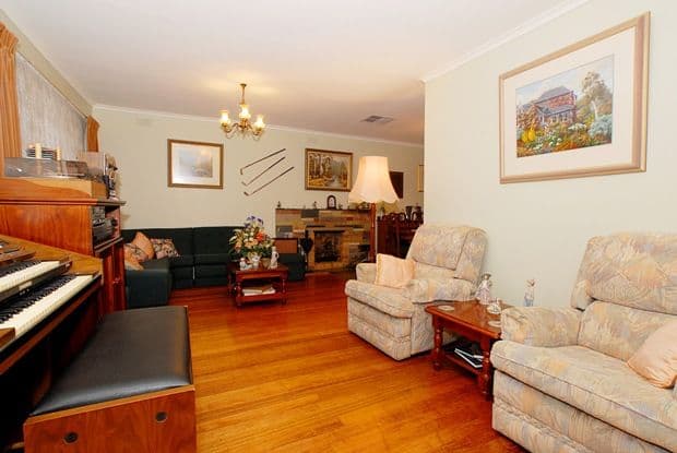 20 Lionel Street, DONCASTER EAST VIC 3109, Doncaster East - Thumbnail 2